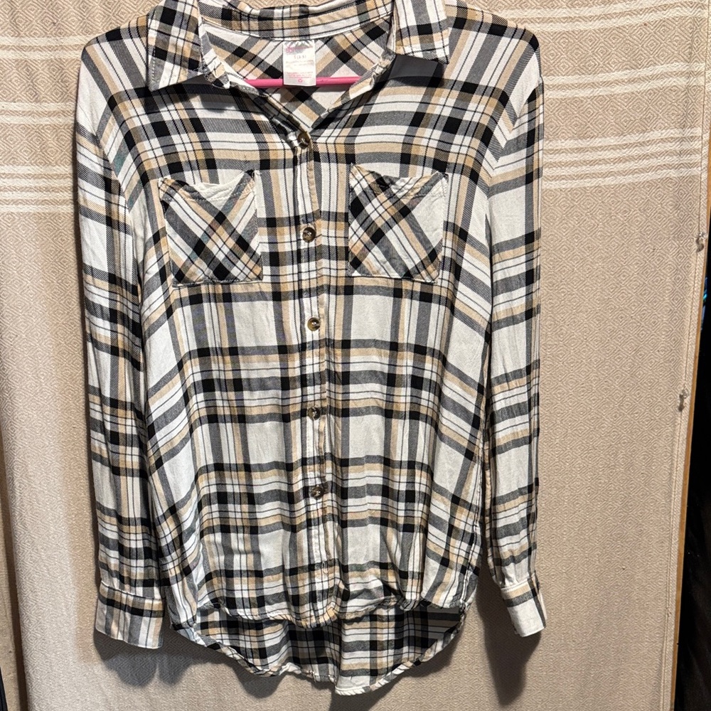 No Boundaries Black and White Plaid Top
